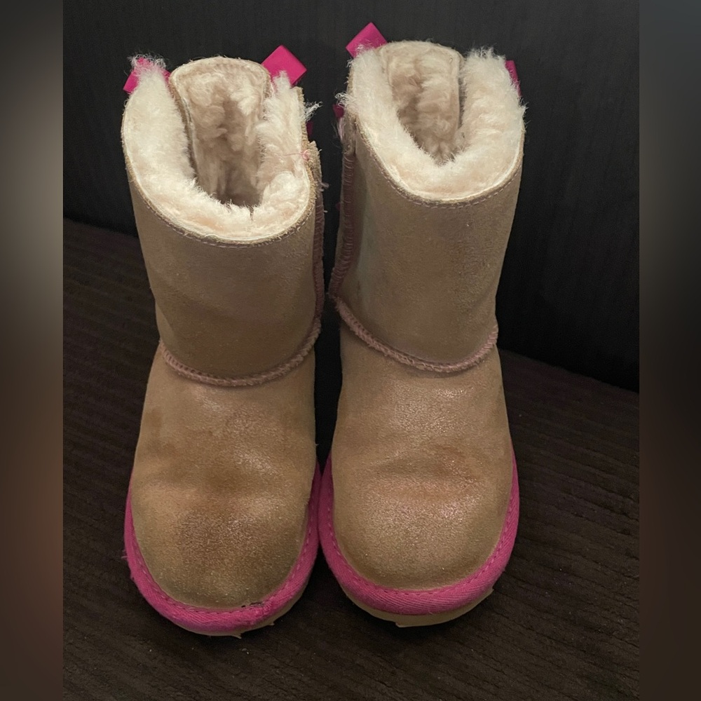 Ugg girl boots size 10